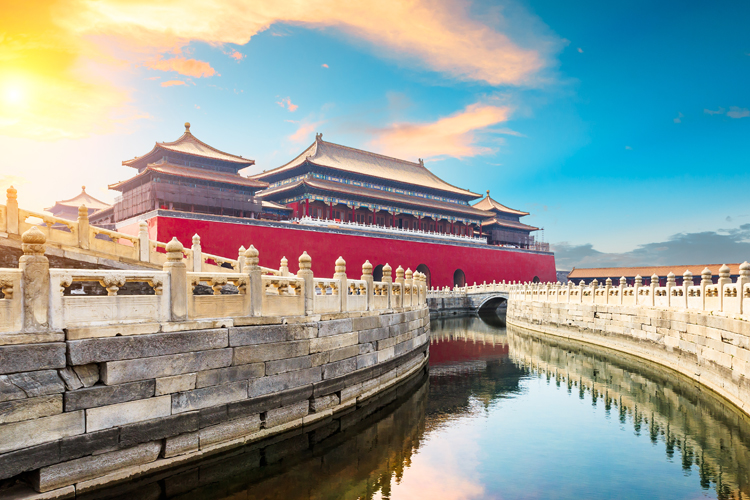Visita de medio día a la Ciudad Prohibida (grupo con guía en español)