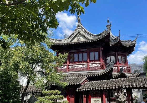 Shanghai Old Town, Yu Garden, Zhujiajiao Water Town & Bund Night View Bus Tour